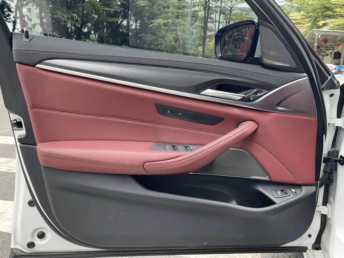 BMW 5 SERIES NEW ENERGY