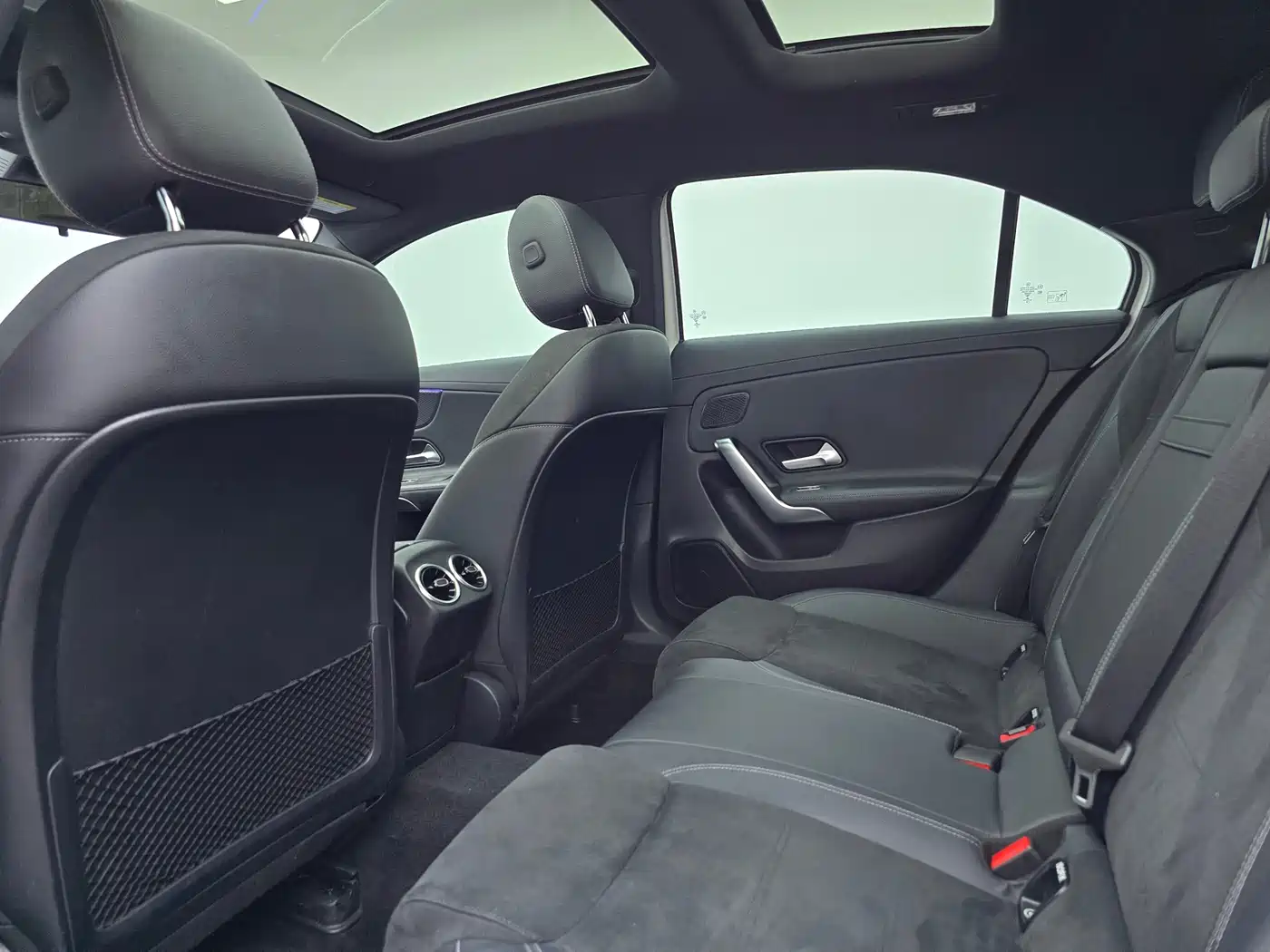 Mercedes-Benz A-Class 2019 A 200 L Sport Sedan фото 17