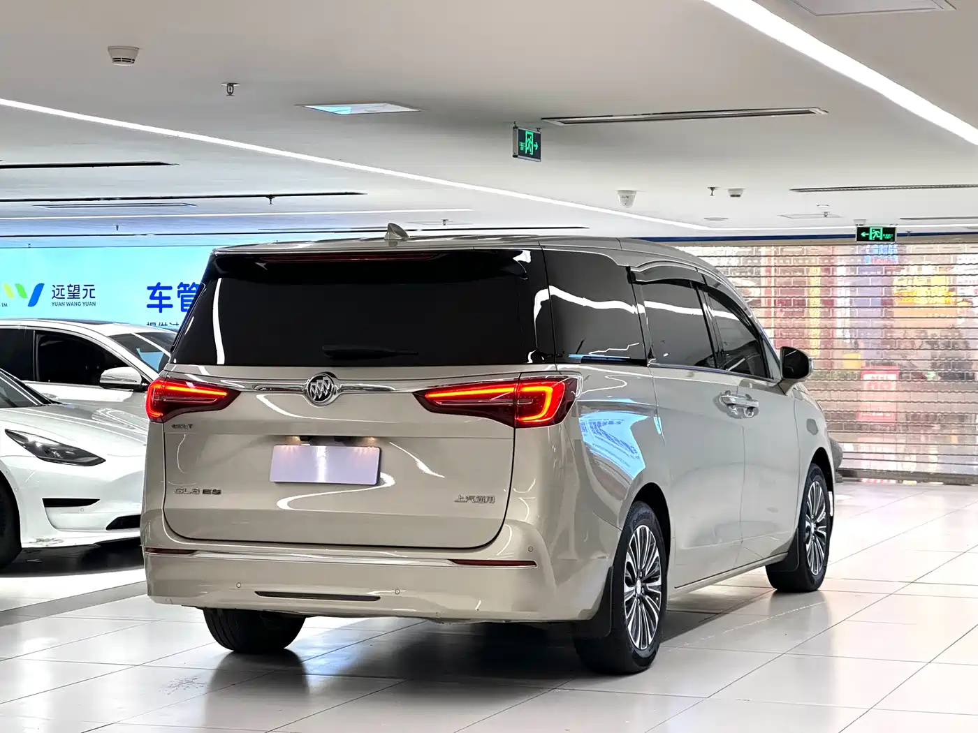 Buick GL8 2022 ES Landmark 653T Luxury фото 5