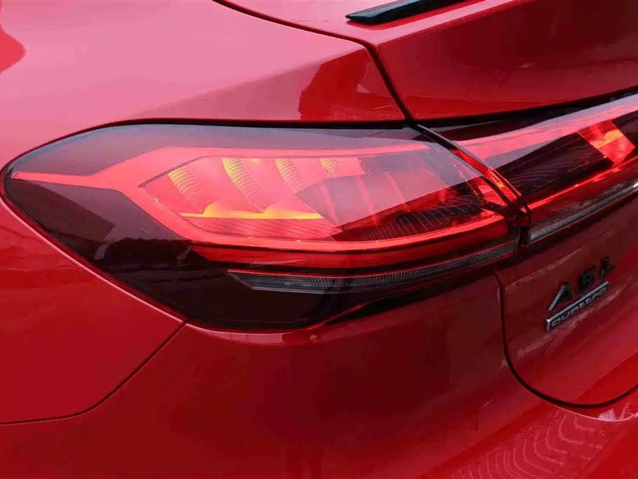 Audi A5L Sportback 2025 Model 2.0T Launch Limited Edition фото 9