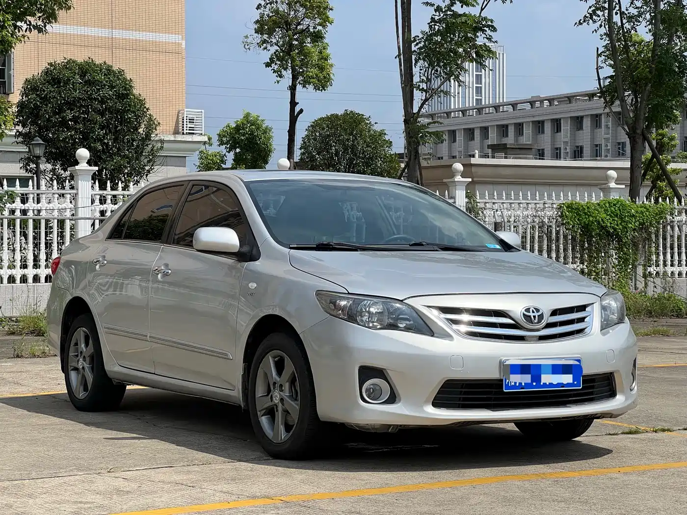 Photo 3 - Toyota Corolla