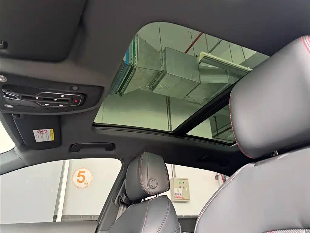 Photo 9 - Audi A4L