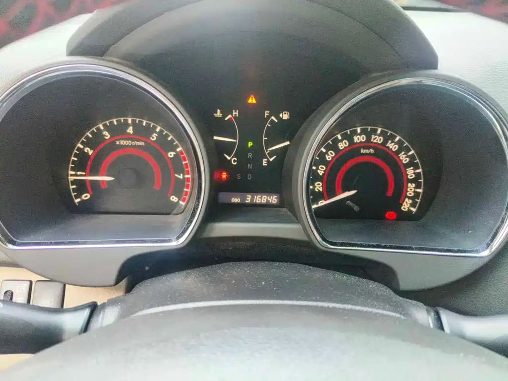 Photo 4 - Toyota Highlander