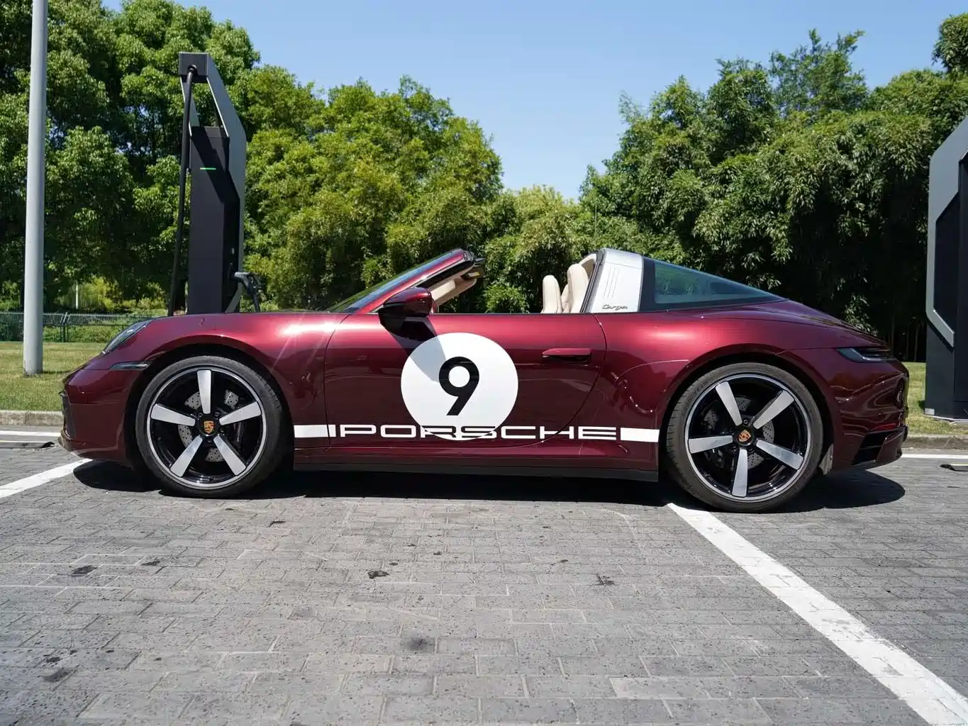 Фото 3 - Porsche 911