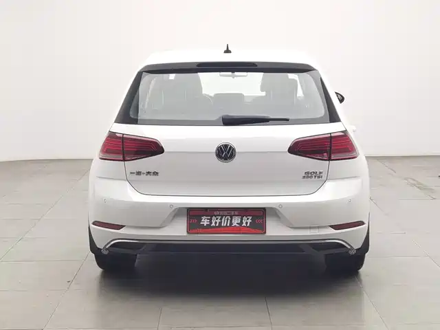 Volkswagen Golf 2020 Beloved Edition 280TSI DSG Comfort — фото 4