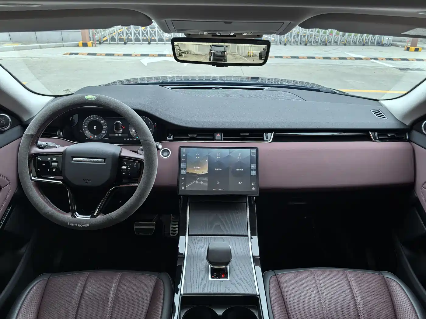 Land Rover Range Rover Evoque 2024 Range Rover Evoque L 249PS Light Master Edition фото 5