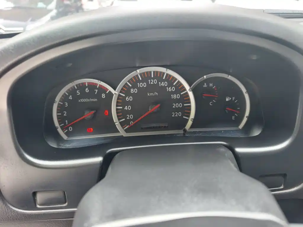 Nissan Paladin 2016 2013 2.4L 4WD Standard China V