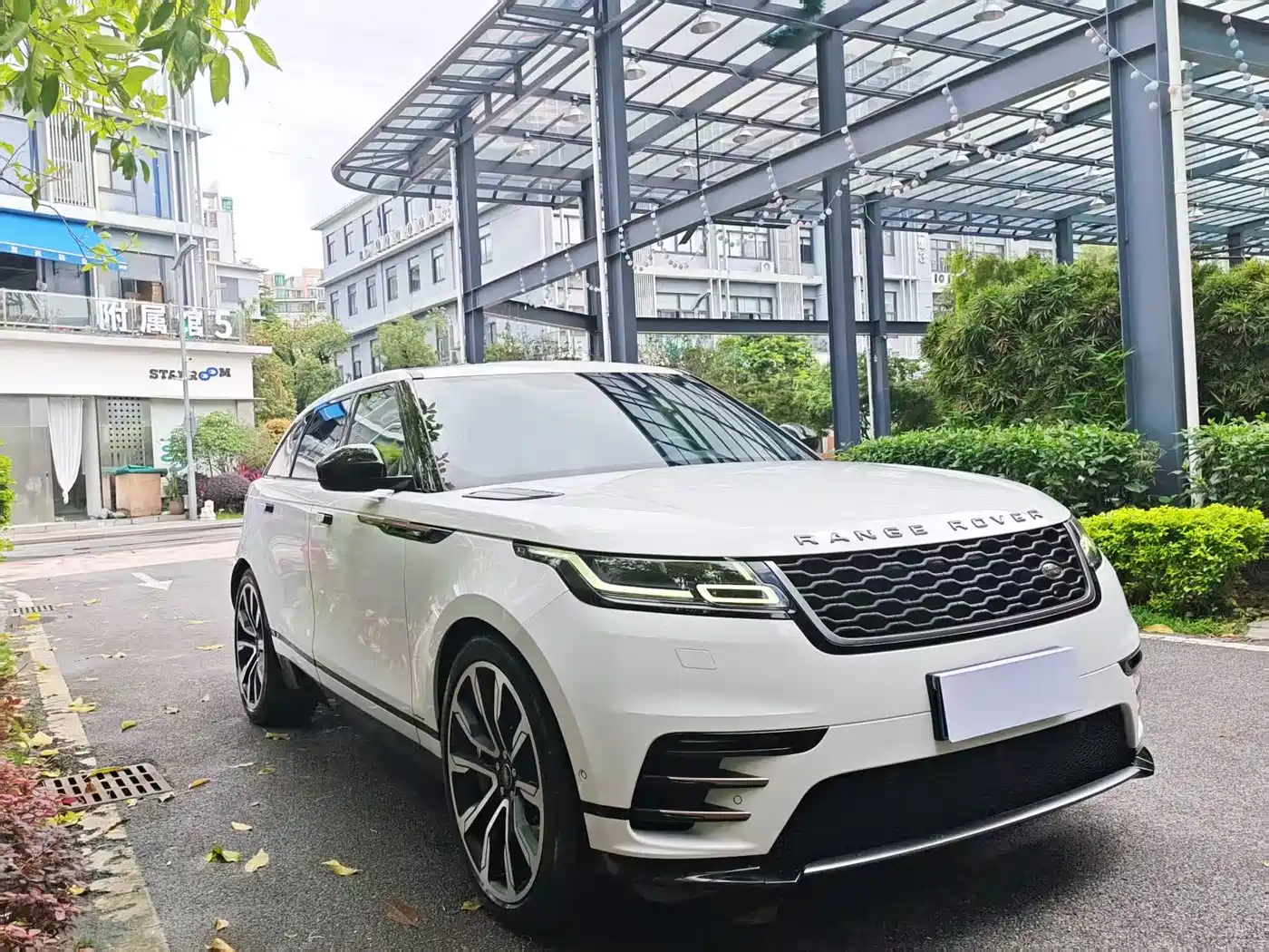 Land Rover Range Rover Velar 2017 P380 R-DYNAMIC SE фото 3
