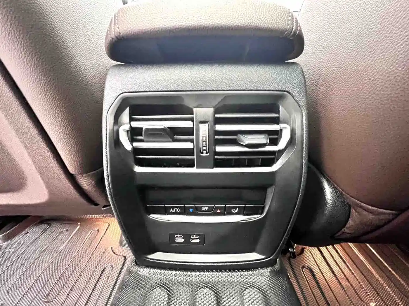 BMW 3 Series 2023 320Li M Sport Package фото 17