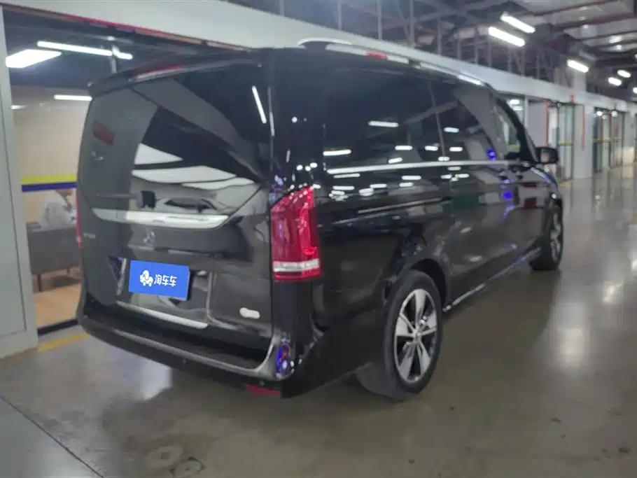 MERCEDES-BENZ V CLASS