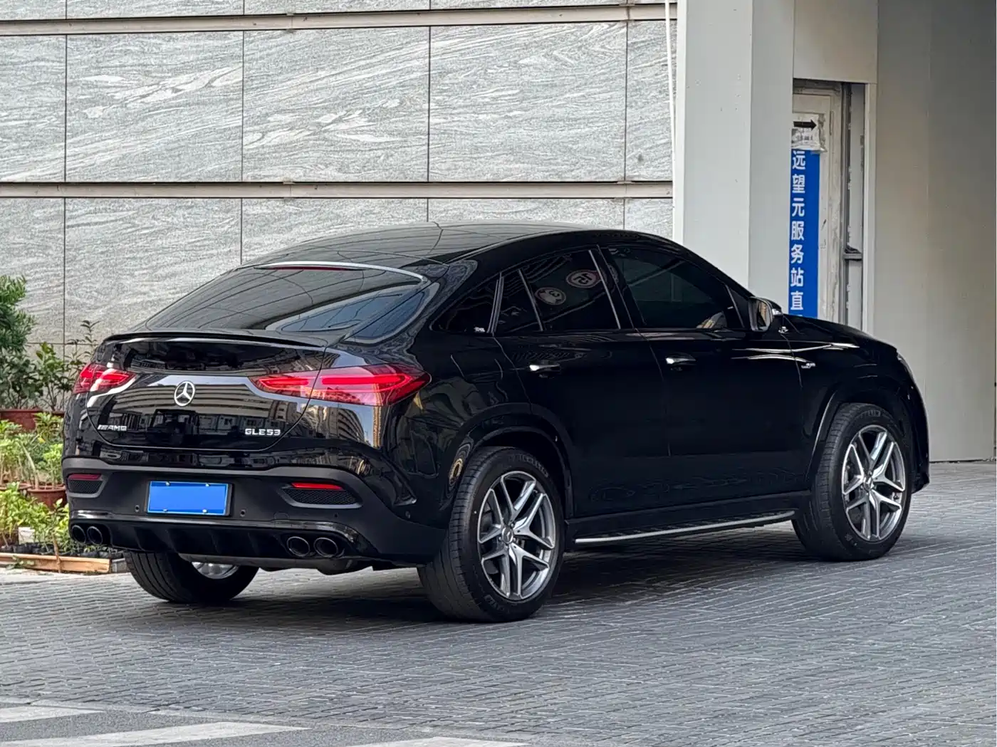 Mercedes-Benz GLE Coupe AMG 2024 AMG GLE 53 4MATIC+ Coupe SUV фото 18