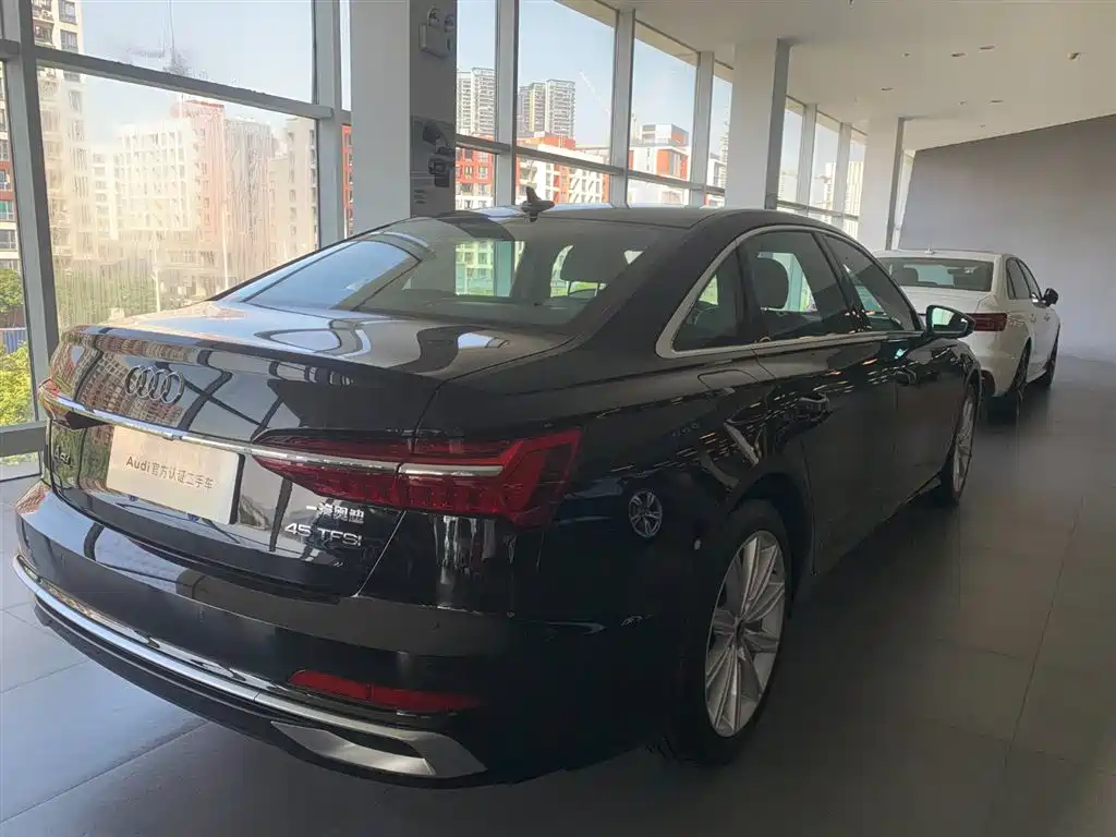 Audi A6L 2024 45 TFSI Premium Dynamic фото 3