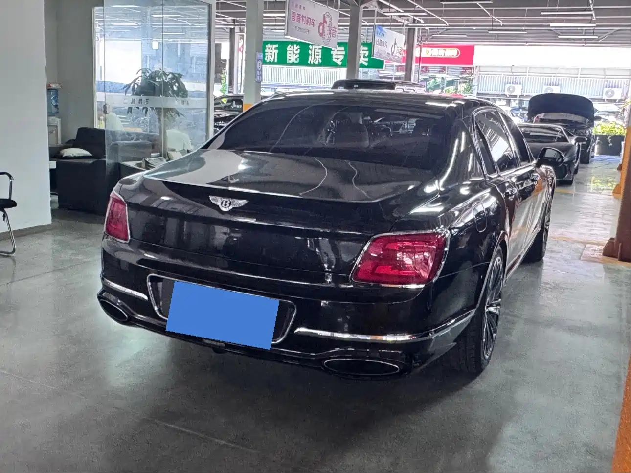 Bentley Flying Spur 2011 2010 6.0T 4-seater Version