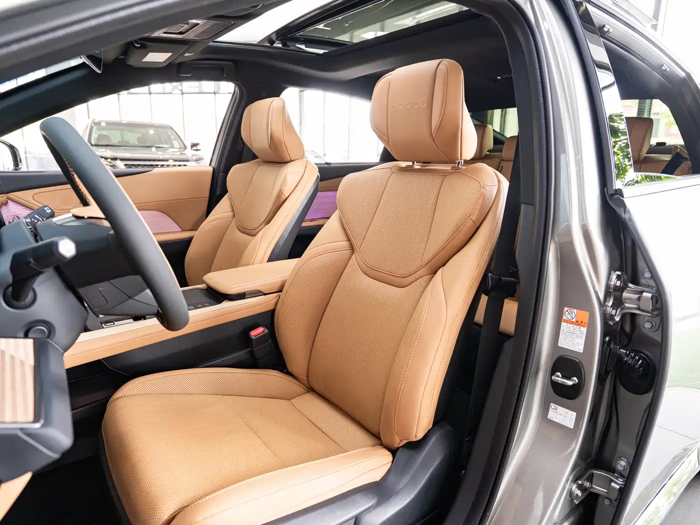 Lexus ES 2026 2025 Model 300h Base Version