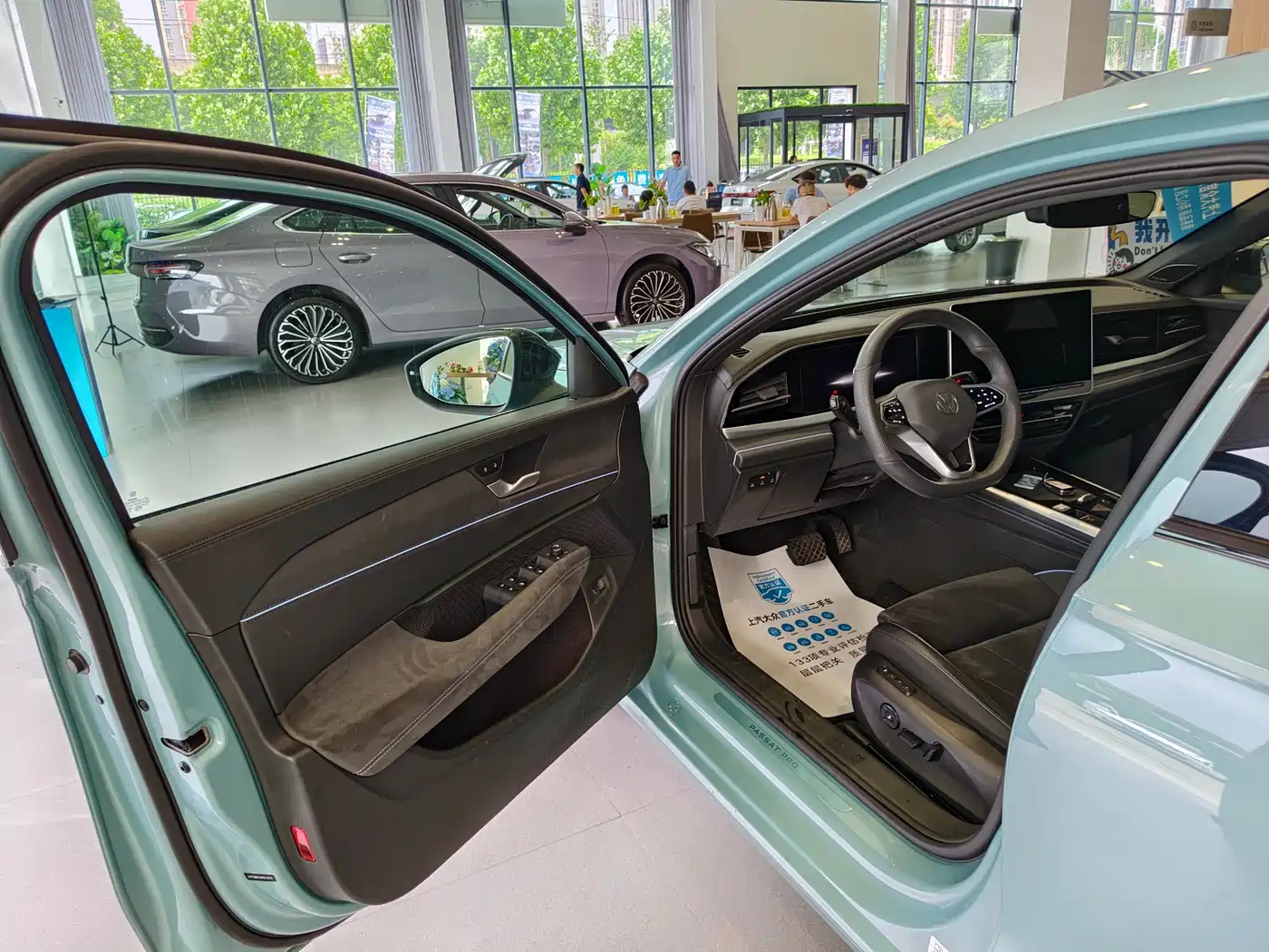 Volkswagen Passat 2025 Model Pro 380TSI Starlight Dragon Premium Edition фото 6