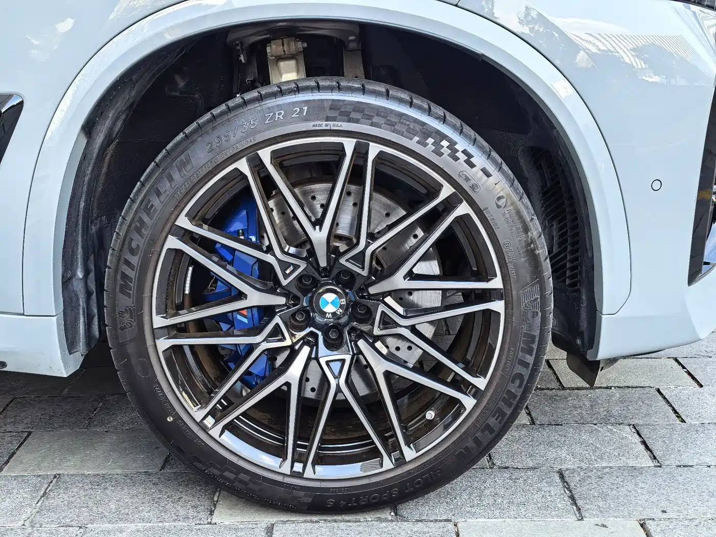 BMW X5 M 2023 Model X5 M Thunder Edition фото 4