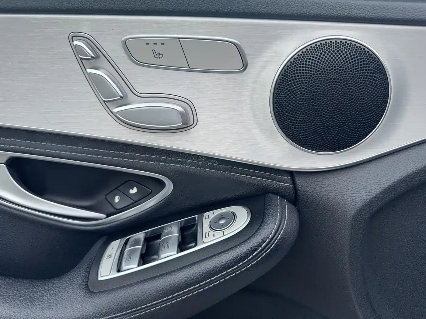 Mercedes-Benz A-Class 2024 Facelift A 200 L Fashion фото 10