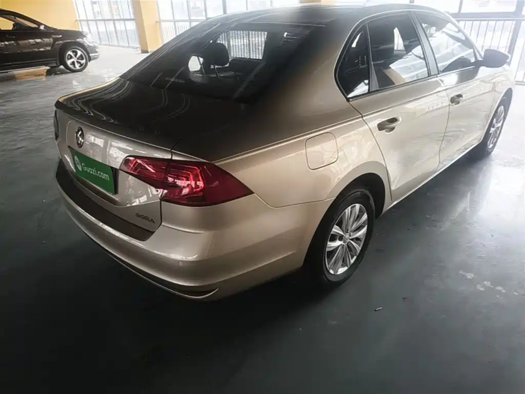 Volkswagen Bora 2018 1.5L Automatic Fashion фото 7