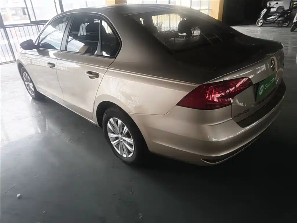 Volkswagen Bora 2018 1.5L Automatic Fashion фото 5