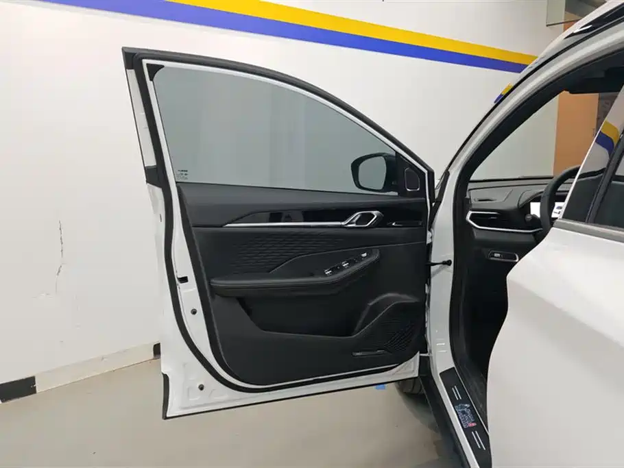 GEELY AUTOMOBILE BINYUE