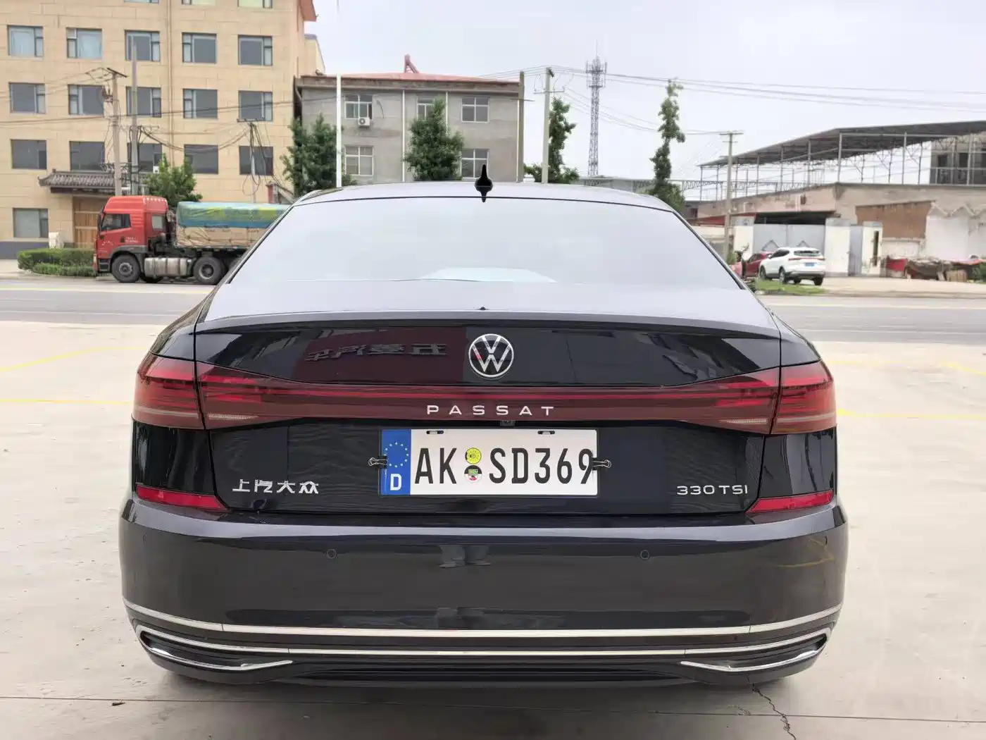 Volkswagen Passat 2023 330TSI Elite Edition фото 9