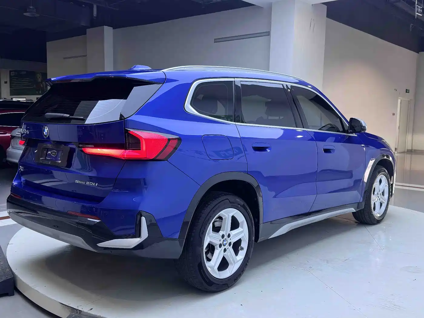 BMW X1 2023 sDrive20Li X Design Package фото 5