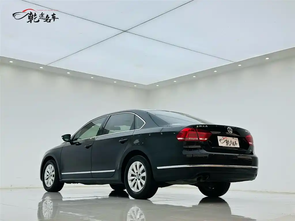 Volkswagen Passat 2015 1.8TSI Automatic Prestige Edition фото 5