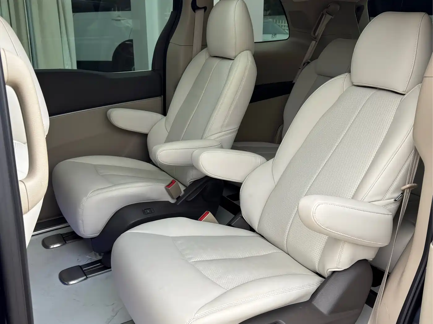 Buick GL8 2013 3.0L XT Luxury Business Flagship Edition фото 5