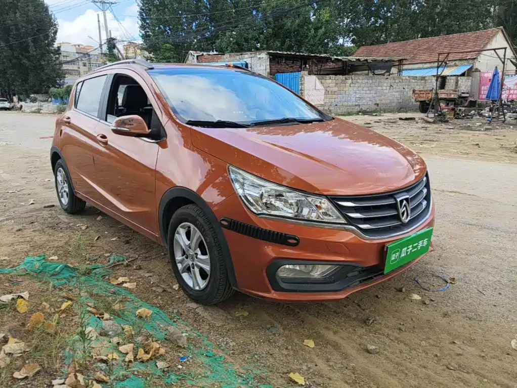 Baojun 310 2017 2016 1.2L Manual Luxury Type