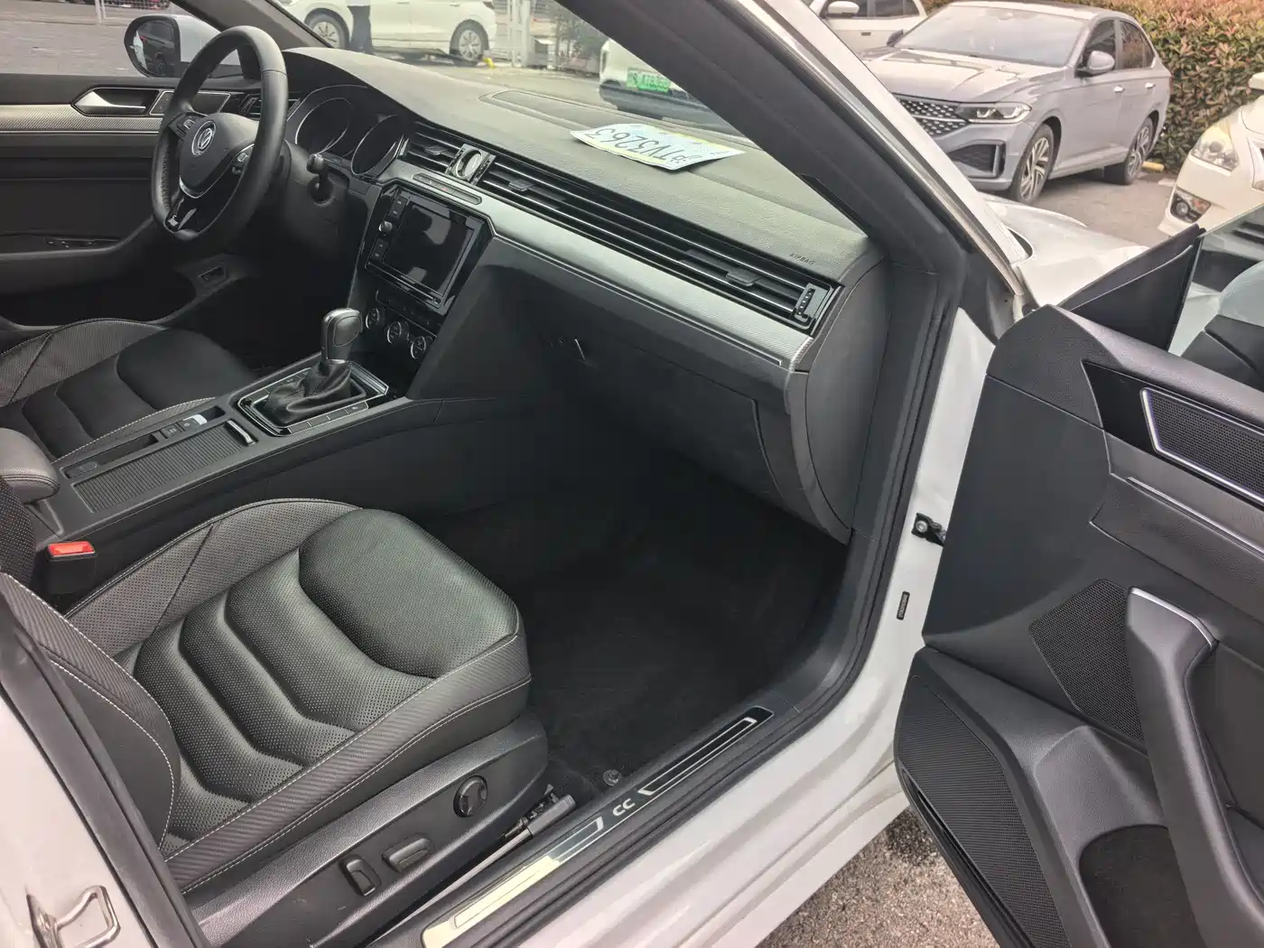 Volkswagen FAW-Volkswagen CC 2019 330TSI Charm Edition China VI фото 10