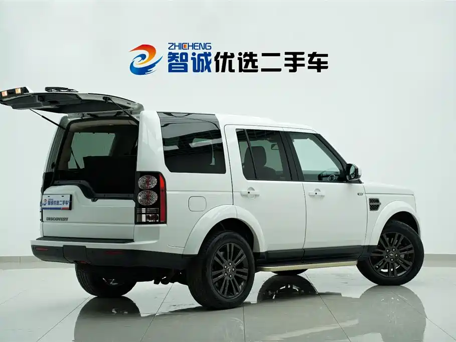 Land Rover Discovery 2016 3.0 SDV6 Black Edition HSE Diesel фото 32