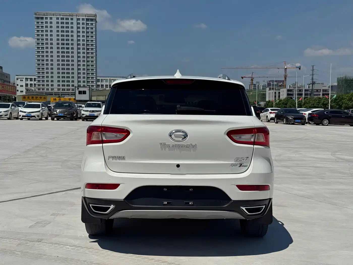 GAC Trumpchi GS4 2015 2015 200T G-DCT Luxury Edition