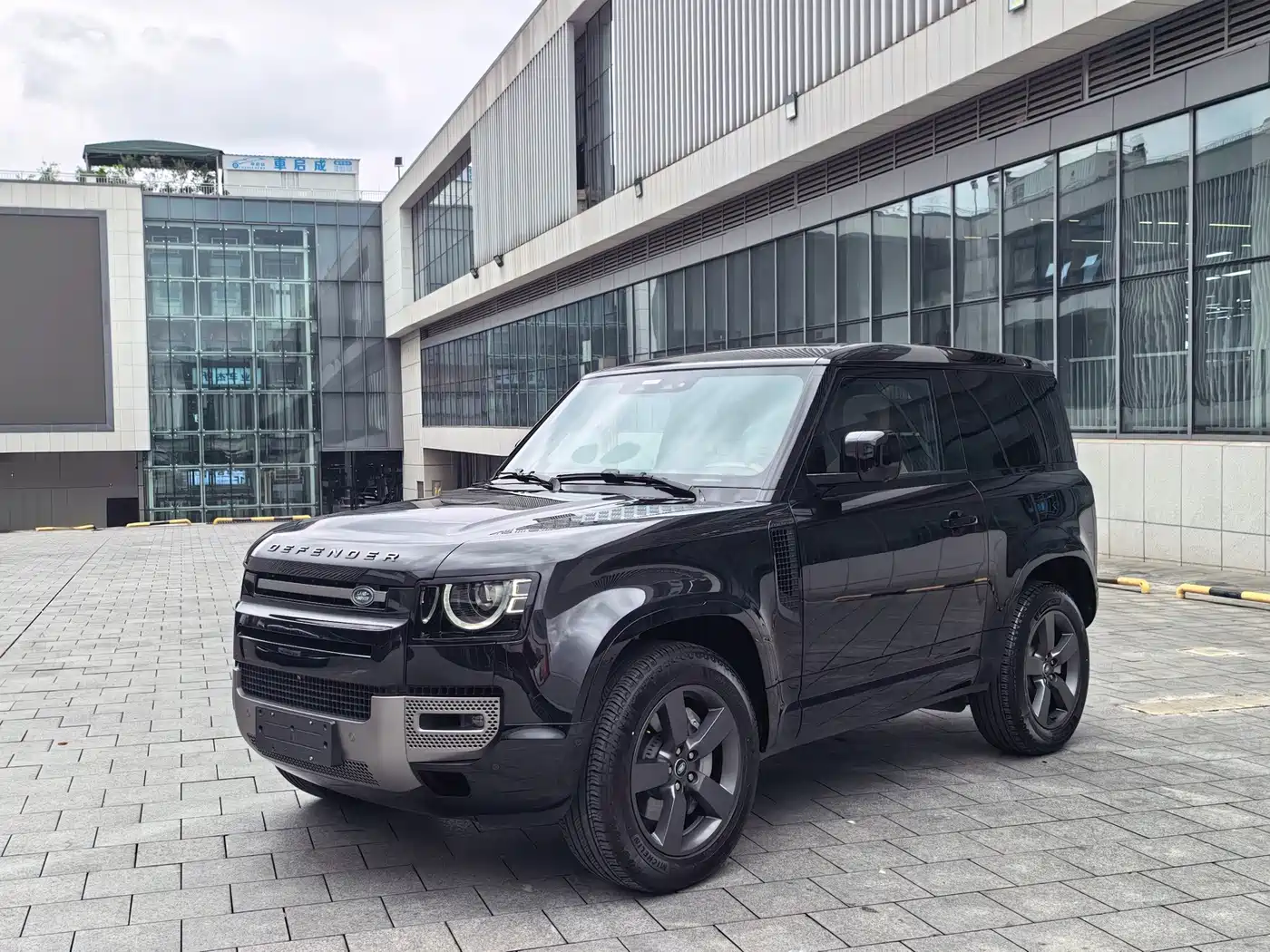 2026 Land Rover Defender