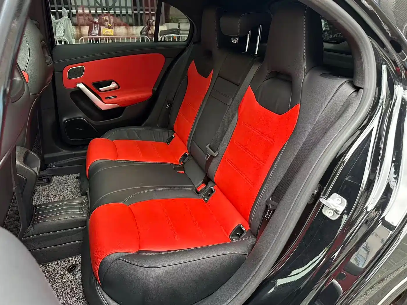 Mercedes-Benz A-Class AMG (Import) 2024 AMG A 35 4MATIC фото 11