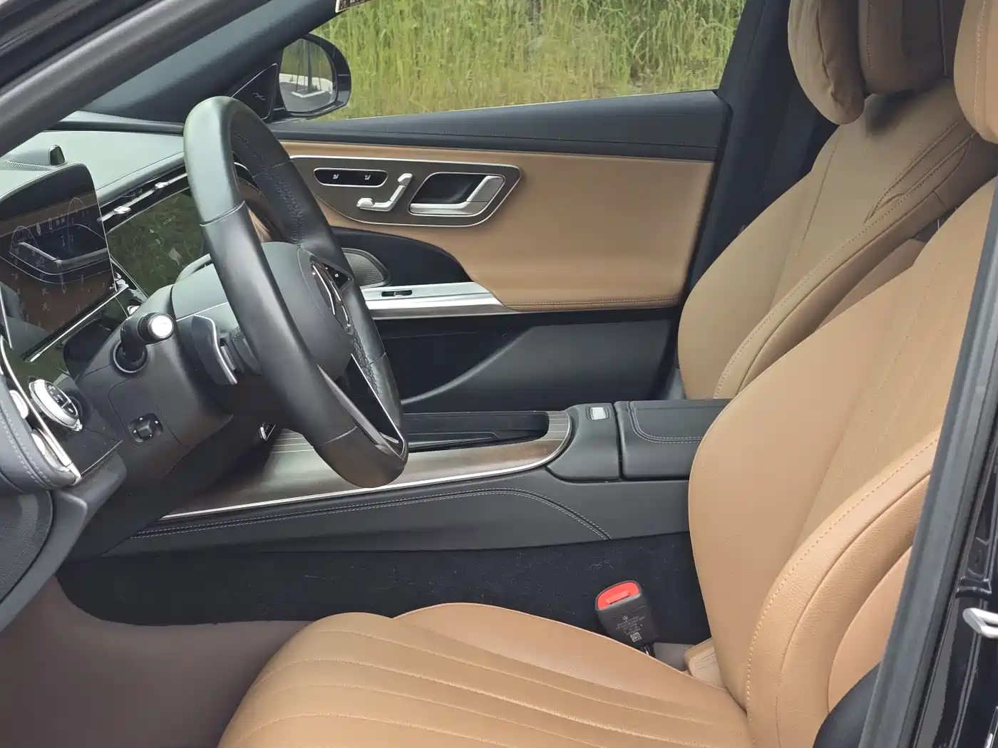 Mercedes-Benz E-Class 2025 E 300 L Luxury фото 8