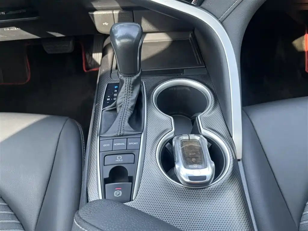 Toyota Camry 2023 2.0S Knight Edition фото 13