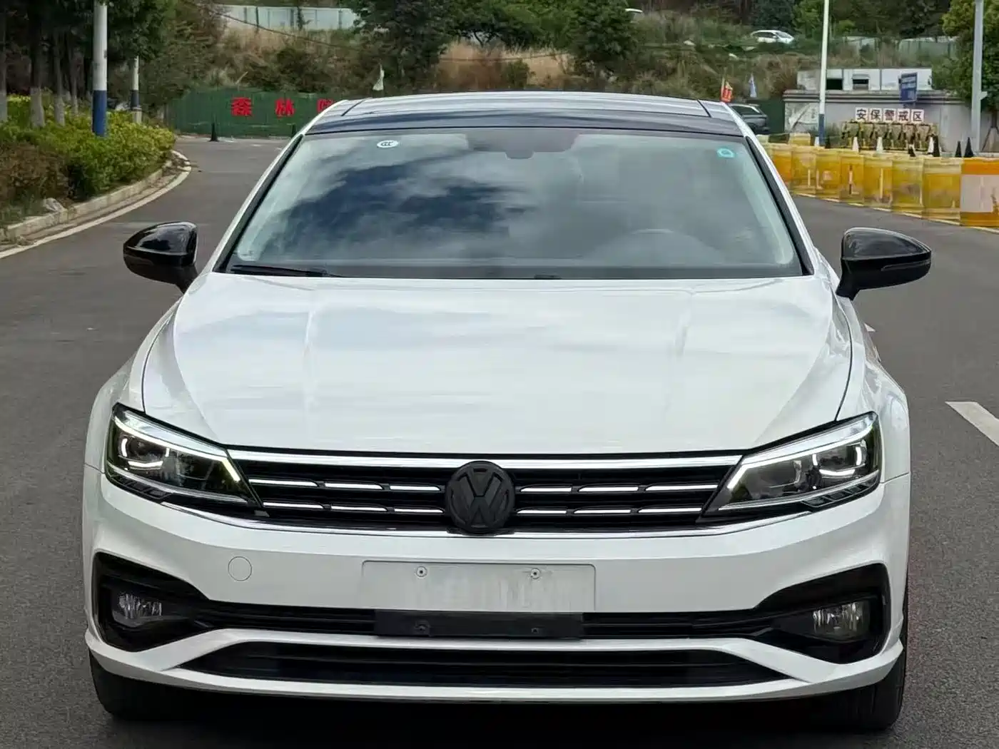 Volkswagen Lamando 2021 280TSI DSG Comfort Edition фото 2