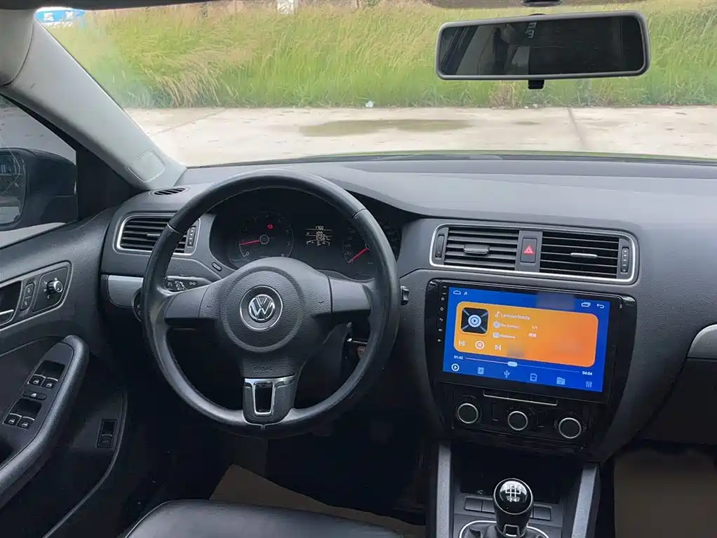 Volkswagen Sagitar 2014 1.6L Manual Comfort фото 19