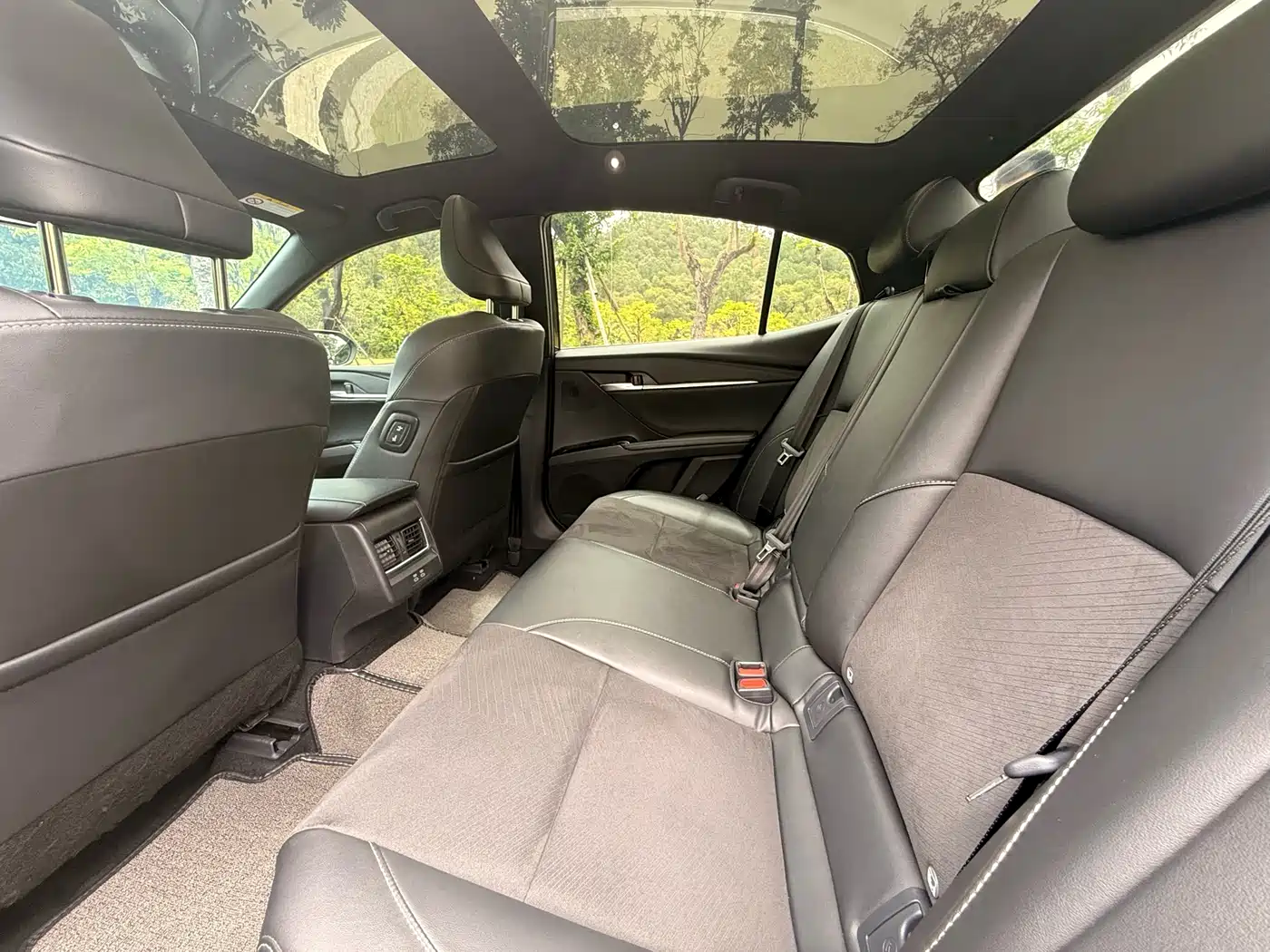 Toyota Camry 2024 Model Dual Hybrid 2.0HXS Sport Plus Edition фото 6