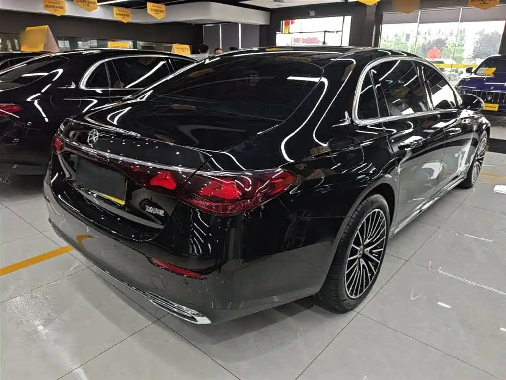 Mercedes-Benz E-Class 2024 E 300 L Fashion фото 7