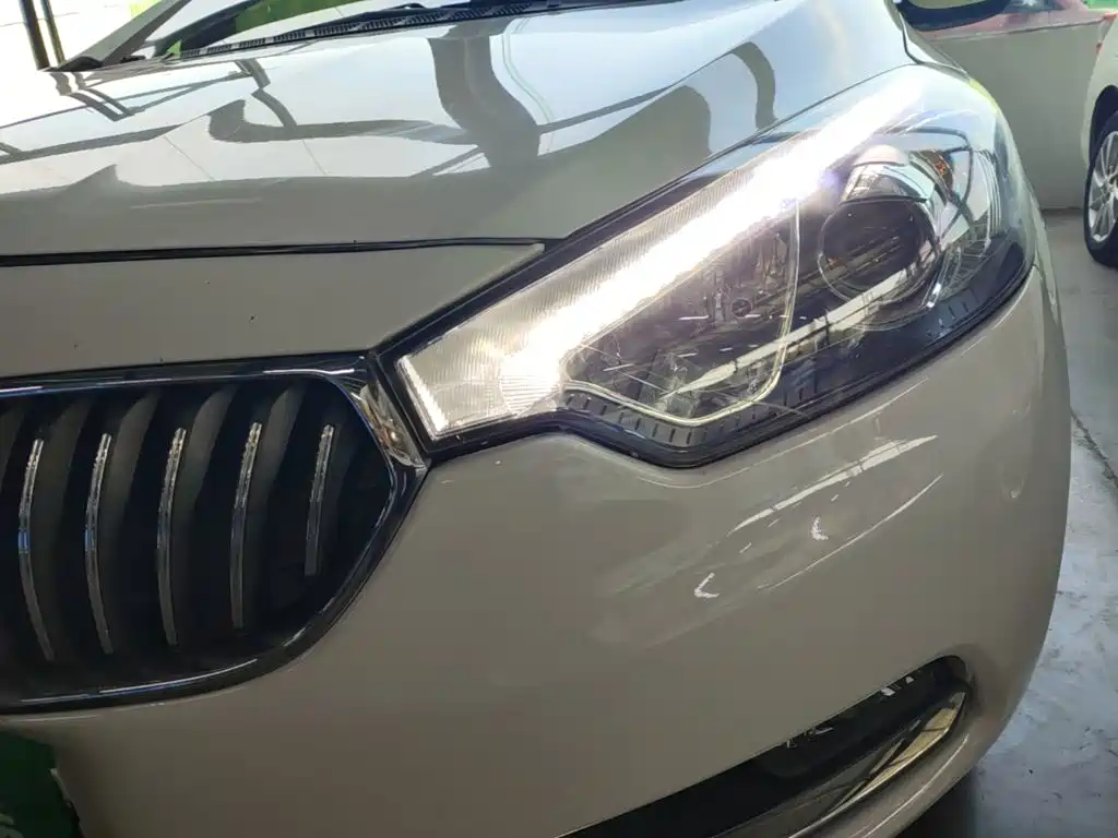 صورة 24 - Kia K3
