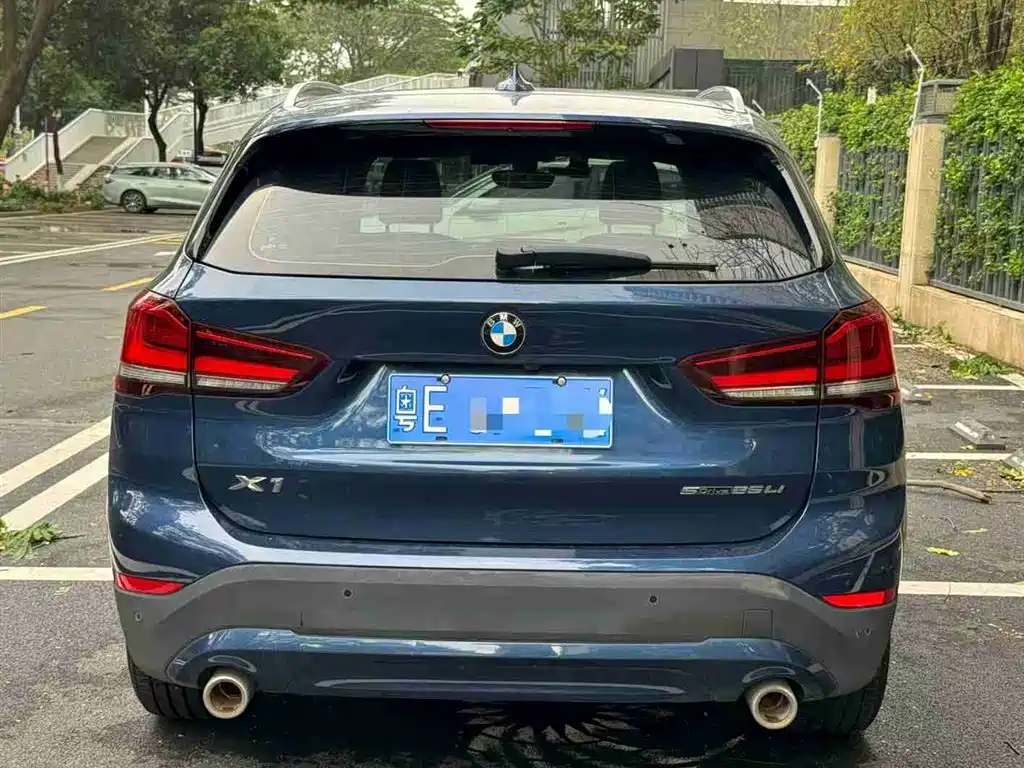 BMW X1 2021 sDrive25Li Leading фото 5