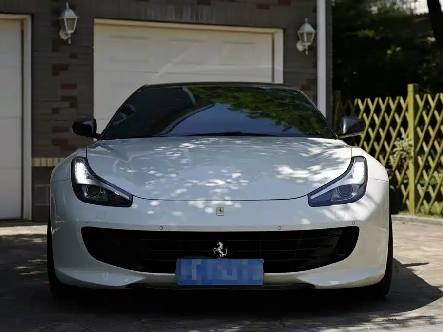 Ferrari GTC4Lusso 2019 2017 3.9T V8