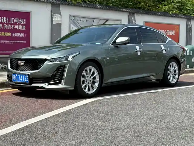 Cadillac CT5 28T, Люкс, Стандарт