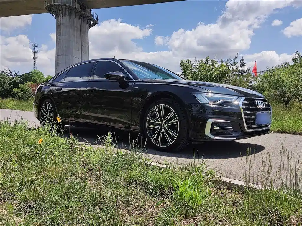 Audi A6L 2023 45 TFSI Premium Selection Dynamic фото 9