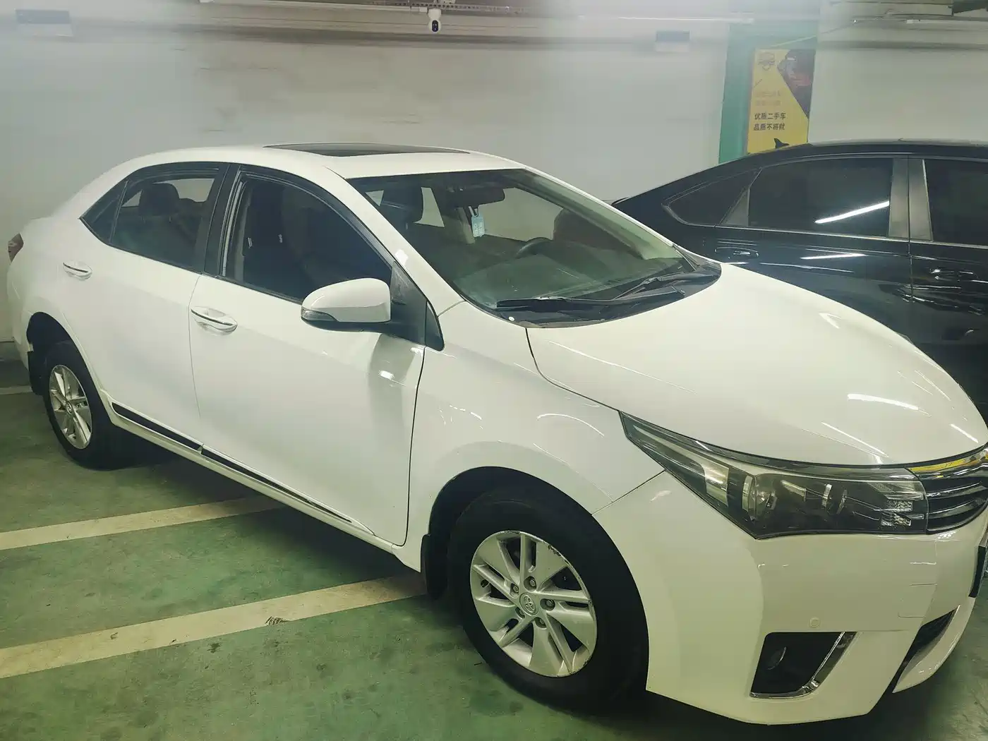 Toyota Corolla 2014 1.6L CVT GL-i фото 6