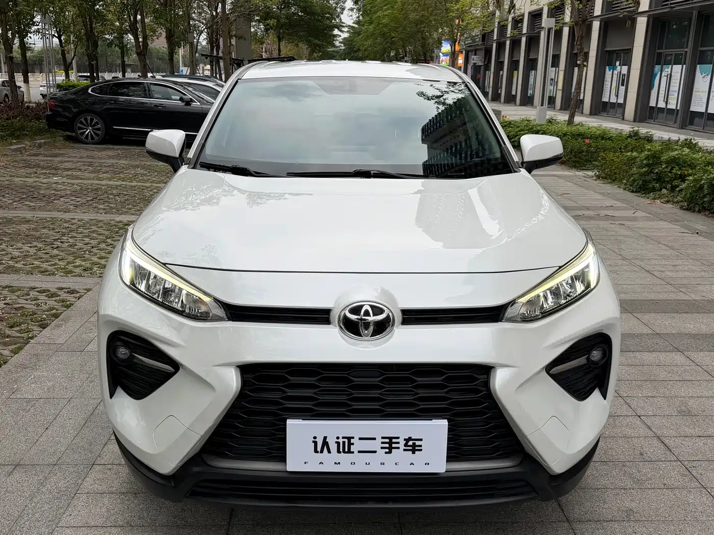 Toyota Wildlander 2022 2.0L CVT FWD Leading Edition фото 2