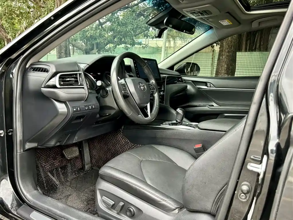 Toyota Camry 2021 2.0G Luxury Edition фото 6
