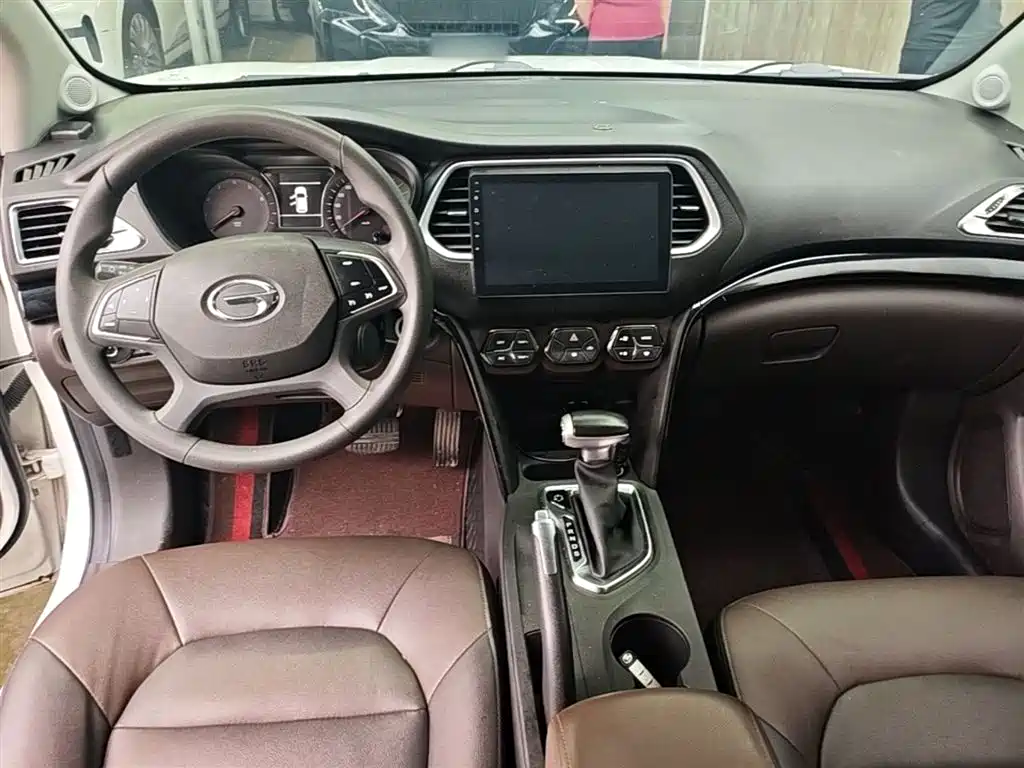 GAC Trumpchi Trumpchi GS4 2017 200T G-DCT 2WD Elite фото 10