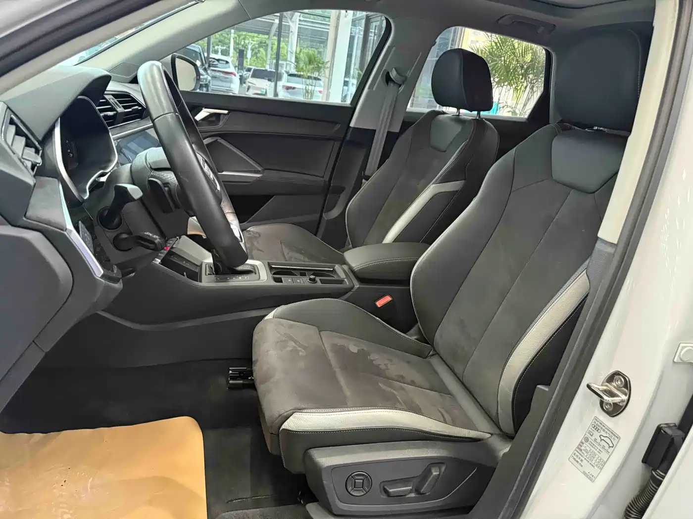 Audi Q3 2022 35 TFSI Fashion Dynamic фото 8